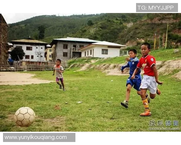 中国新疆足球明星的崛起与成就探秘，谁是这片热土上的足球骄子