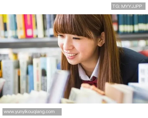 足球明星女友颜值高的秘密揭晓她们的魅力来源与生活方式